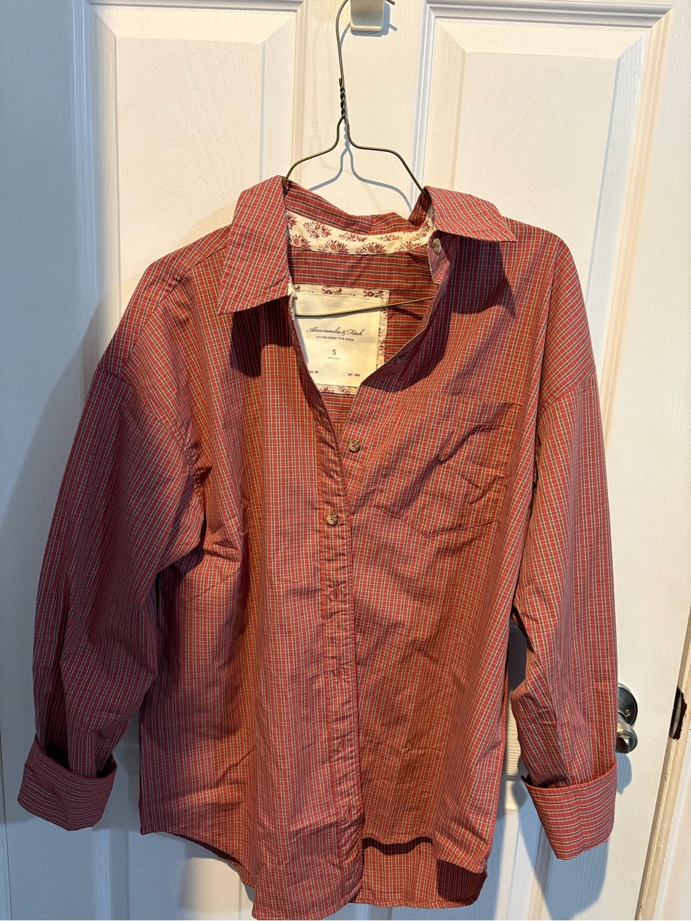 Abercrombie & Fitch Women’s Red Plaid Button-Down Shirt